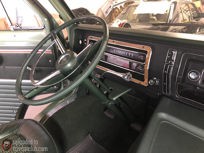 1972_ford_econoline_1536248689e86157b4a20180824_142536639_iOS